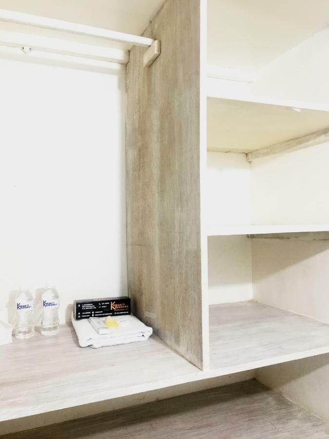 Hotel Kamar Keluarga Duri Kosambi Jakarta Exterior foto